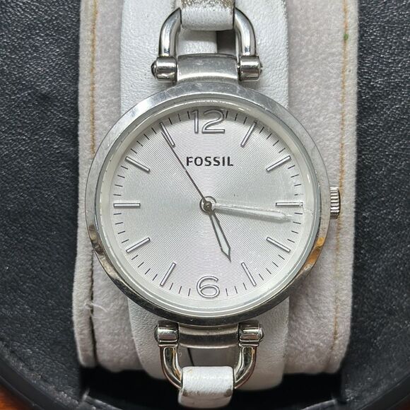 Fossil multi strand band watch - Picture 2 of 3